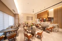 柏麗泉智飯店（江門濱江體育中心店）