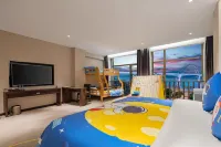 Hongqiao International Hotel (Yichang Yanjiang Avenue Natural Tower) Hotels near Binjiang Park