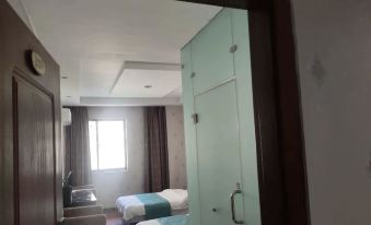 Holiday Inn Yajiang