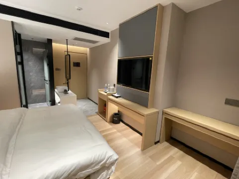 Hillman Hotel (Shenzhen Jinguanghua International Trade Subway Station)