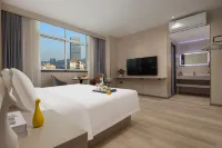 Four Seasons Cloud Hotel - parkir