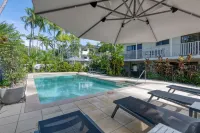 Tropical Reef Apartments