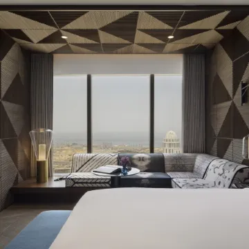 SO/ Uptown Dubai Отели рядом с достопримечательностью «Пляж JBR»