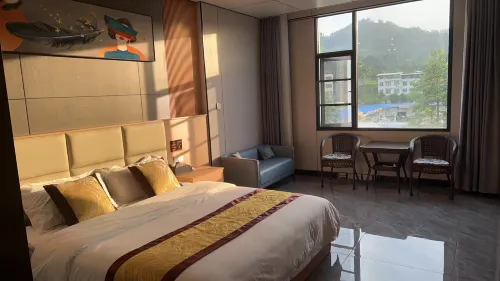 Tongyu Hotel