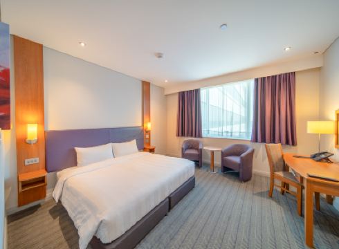 Premier Inn Abu Dhabi Airport (Business Park)