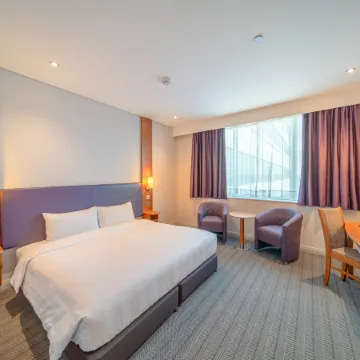 Premier Inn Abu Dhabi Airport (Business Park)