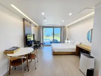Jeju Badayeon Villa Hotel dekat Pantai Pyoseon