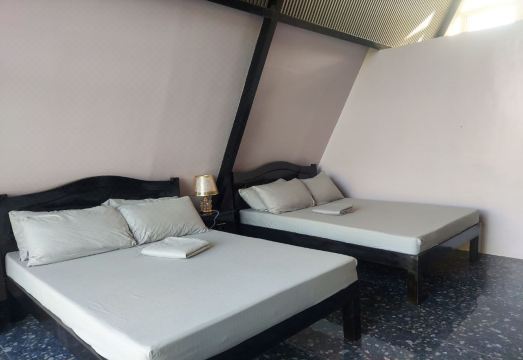 해변 근처 시설