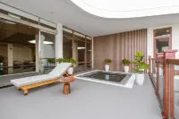 塞納健康度假酒店 - 度假村