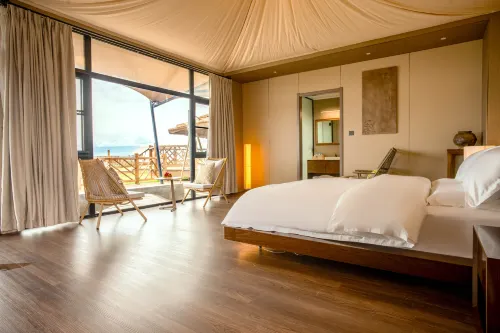 Zhao Su Shidigongyuan Tian Ma Yu He Yeshe Camp