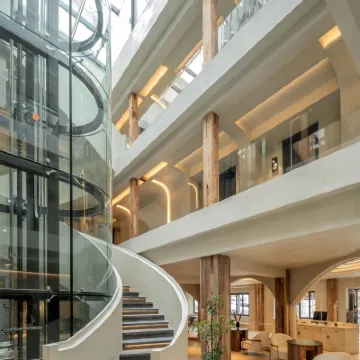 嵐嶼•plateausection設計師供氧民宿（獨克宗古城店） 噶丹松贊林寺附近的飯店