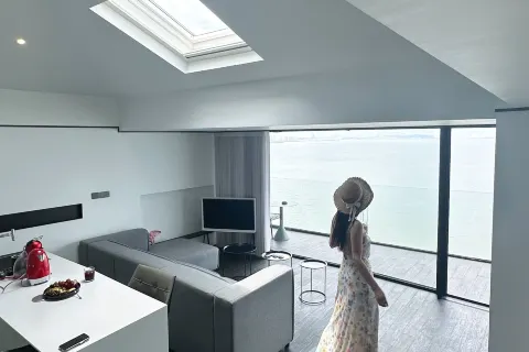 Mont XIX Full Lake View Villa