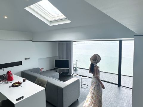 Mont XIX Full Lake View Villa