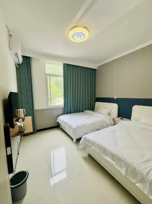 Kangding Guzan Shanjian Homestay Các khách sạn gần Sichuan Kangding Guzanzhen Station