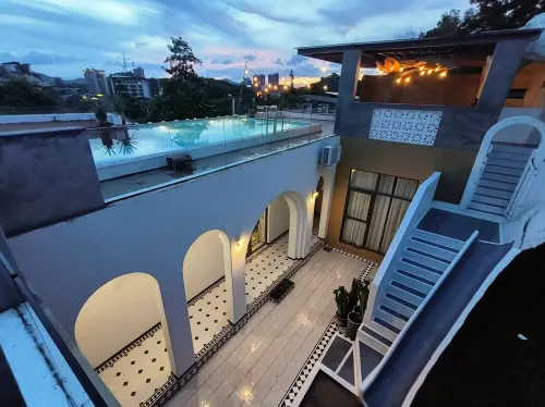 Yuequan Santorini Cave Hot Spring Villa (Jiangmen Taishan Yihe Hot Spring City)