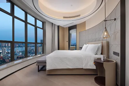 Wanda Yi Wuhan