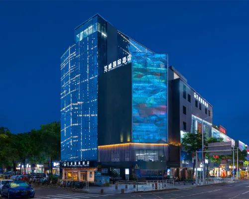 LWINTERNATIONALHotel Hotels near Humen
