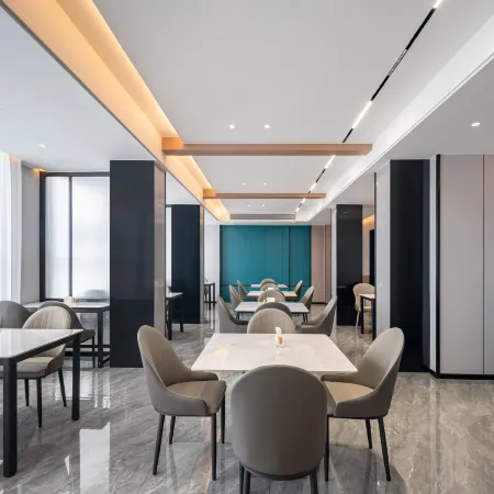 Pinrui Zhenxuan Hotel (Shaoyang High-Speed Railway Station)