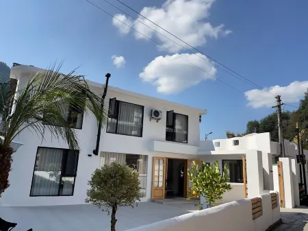 Wutong Courtyard (Zhangjiajie National Forest Park Branch) Отели рядом с достопримечательностью «Dayangba Square»