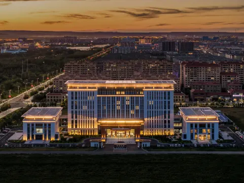 Ruili Jiayue Hotel (Madu Plaza) Hotels in Xilinhot