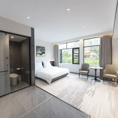 Boyue Smart River View Hotel