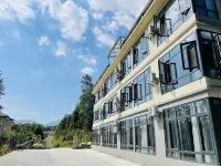 Yunman Shiguang Chinese Inn - 2 ดาว