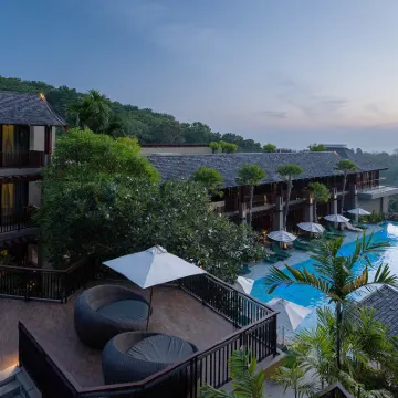 Avista Hideaway Phuket Patong - MGallery Отели рядом с достопримечательностью «Пляж Мерлин»