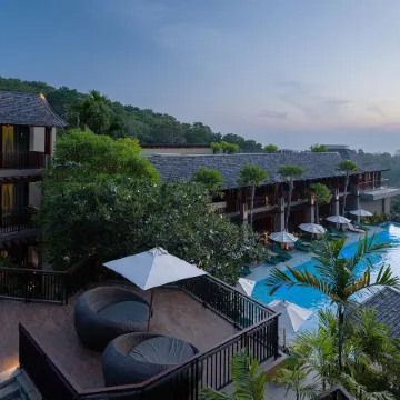 Avista Hideaway Phuket Patong - MGallery Отели рядом с достопримечательностью «Пляж Мерлин»