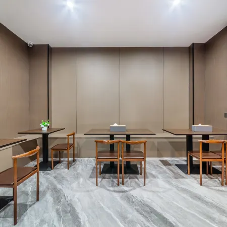 MAX Hotel