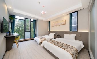 Cloud Pickup Hotel (Kangxin Highway Metro Station Store)