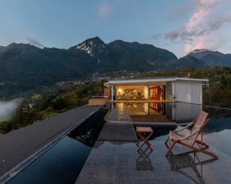 Bingzhong Luo Yunye Jianjiang Hotel di Gongshan