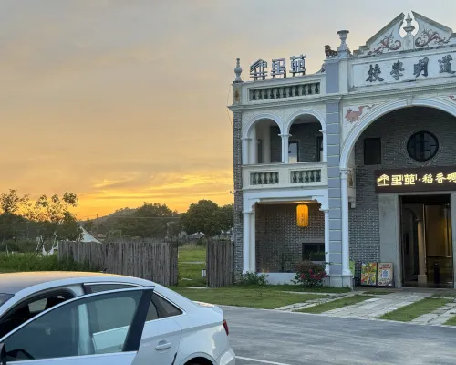 Liyuan Daoxiang Diaolou Boutique Cultural Homestay (Chikan Ancient Town Scenic Area Branch) من الخارج Photos
