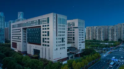 Ningbo New Eastern Zone Convention and Exhibition Center Maison New Century Hotel Các khách sạn gần Doufengting