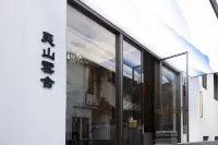 CLOUDS   MOUNTAIN  VILLA