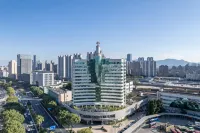 Radow Wanrong Hotel Отели в г. Зона ж/д вокзала Веньчжоу