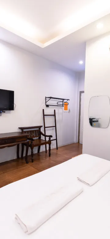 ห้องซูพีเรียร์ เตียงใหญ่ 1 เตียง