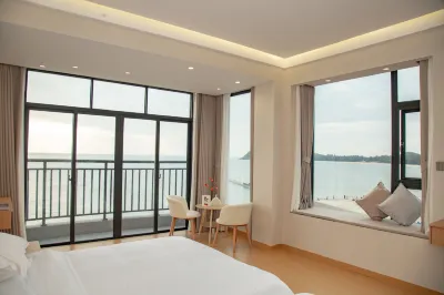 Xiangyangju Seaview Homestay (Dongping Shazui Branch) Hotels near Feilong Temple