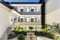Rustlux Qianna · Snow Mountain View Garden Courtyard Designer Meisu