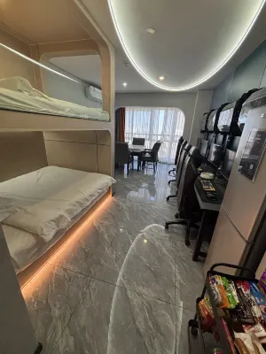 Chaofan Shidai E-Sports Hotel