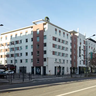 B&B HOTEL Paris Saint-Denis Pleyel Các khách sạn gần La Géode