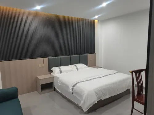 Yishan Hotel Hotels in Wangmo County