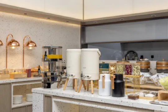 Country Inn & Suites by Radisson Hotel (Beijing Zhongguancun Suzhoujie Subway Station) Отели рядом с достопримечательностью «Nanhu Island»