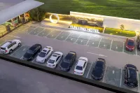 聞喜雲景ホテル - 駐車場