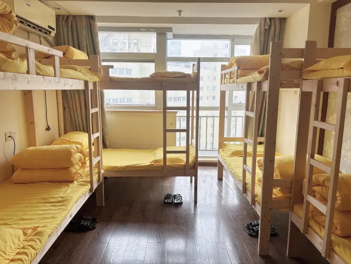 Yuzhu Homestay (North Sichuan Road)