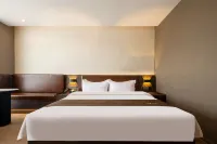 Homeinn Skyl'ne Cloud Hotel (Haiyang Taihua City Square)