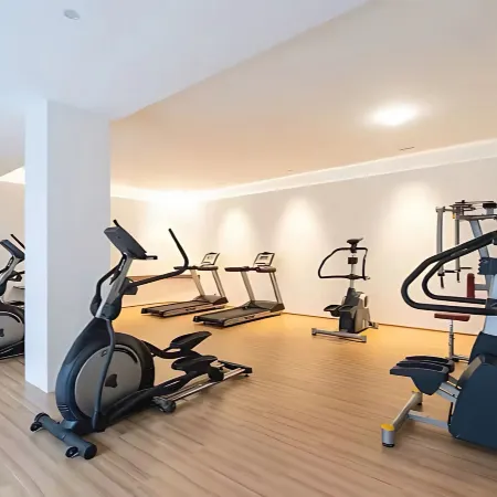 Yinsha Hotel (Yangjiang Hailing Island Dajiao Bay)