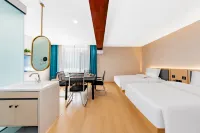 Elong R.YUN Hotel (Hohhot MixC Xinhua Square Subway Station)