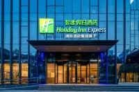 Holiday Inn Express Shanghai Hongqiao CBD by IHG Hotels near Shanghai Hongqiao Railway Station