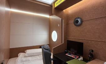 Tianba Esports Hotel (Shanghai Fudan University Metro Station Branch)