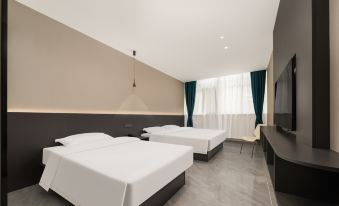 Jinzhixing Hotel (Harbin Railway Station South Square Medical University Fourth Hospital)